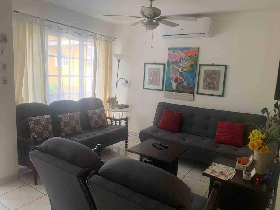 Villa De Ali In Palma Real La Ceiba Bagian luar foto