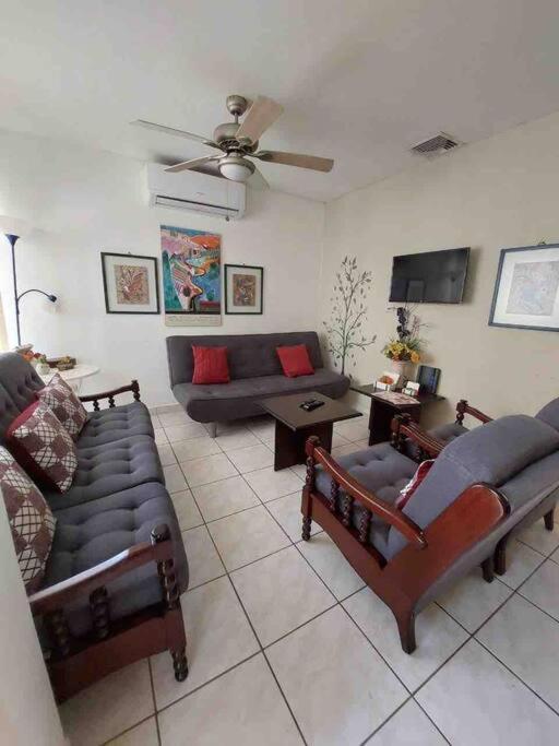 Villa De Ali In Palma Real La Ceiba Bagian luar foto