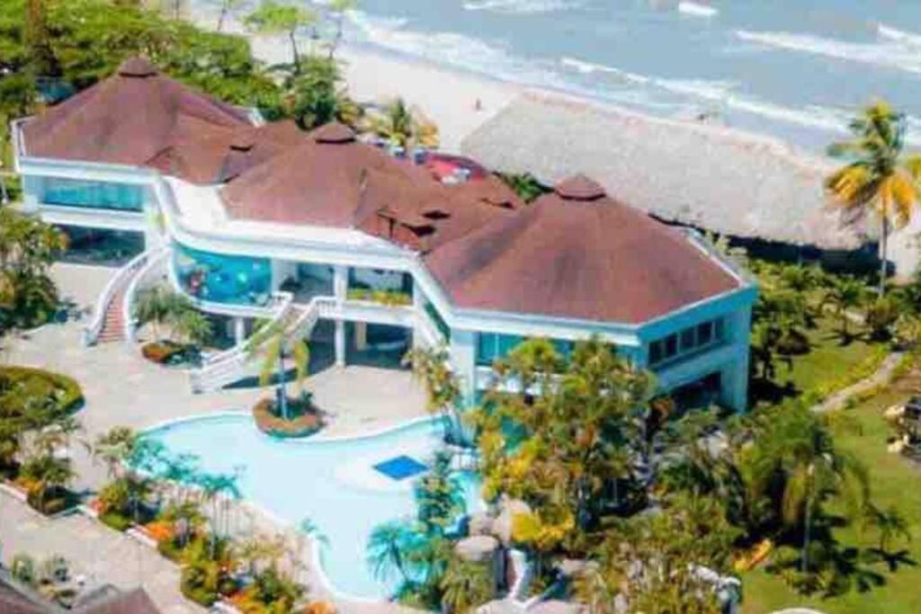 Villa De Ali In Palma Real La Ceiba Bagian luar foto