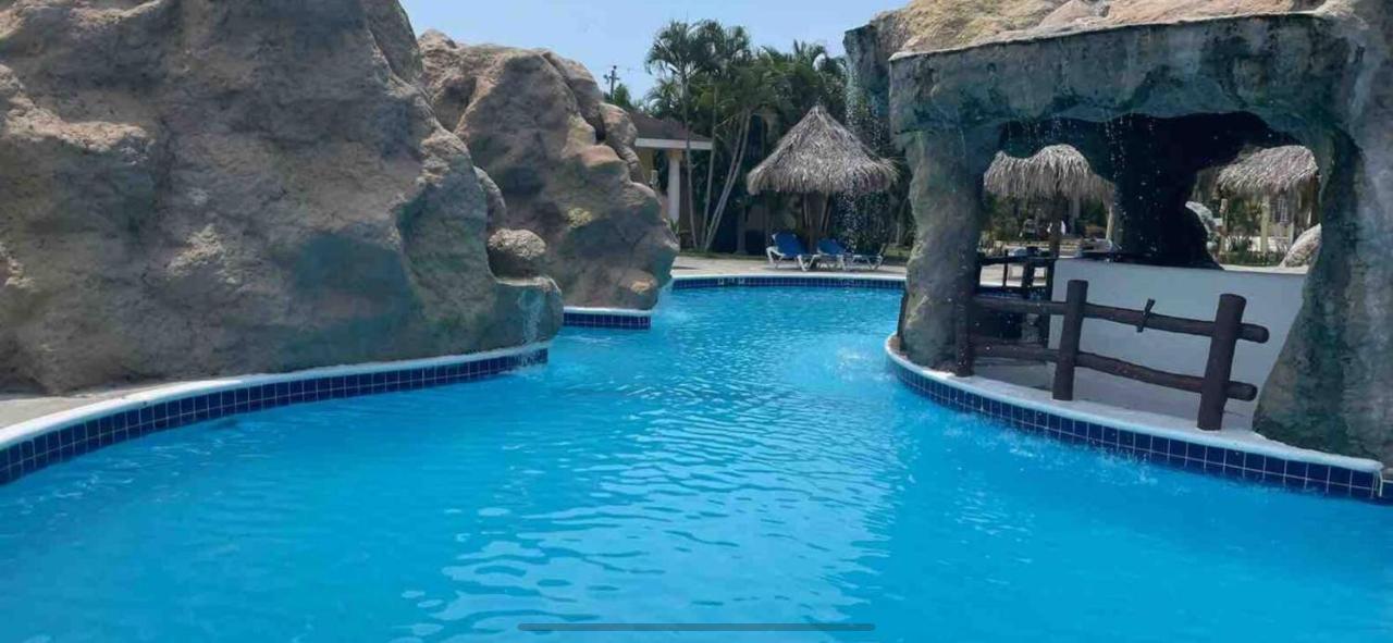 Villa De Ali In Palma Real La Ceiba Bagian luar foto