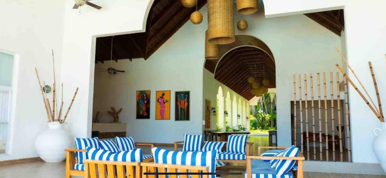 Villa De Ali In Palma Real La Ceiba Bagian luar foto