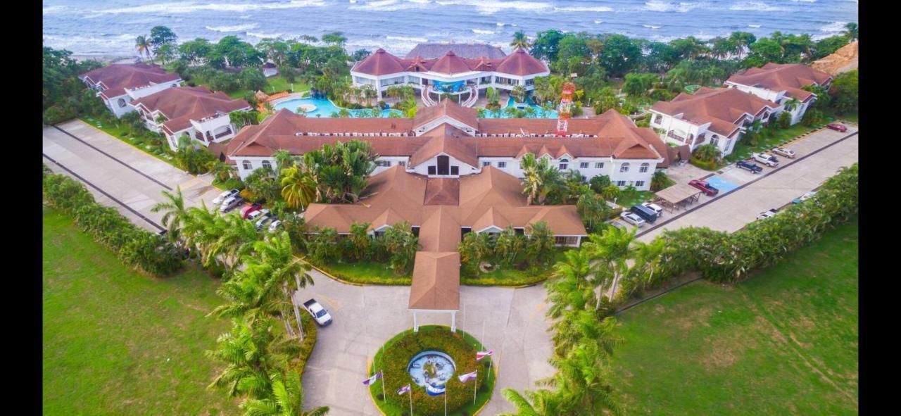 Villa De Ali In Palma Real La Ceiba Bagian luar foto
